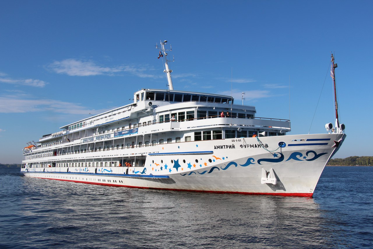Т/Х «ДМИТРИЙ ФУРМАНОВ»